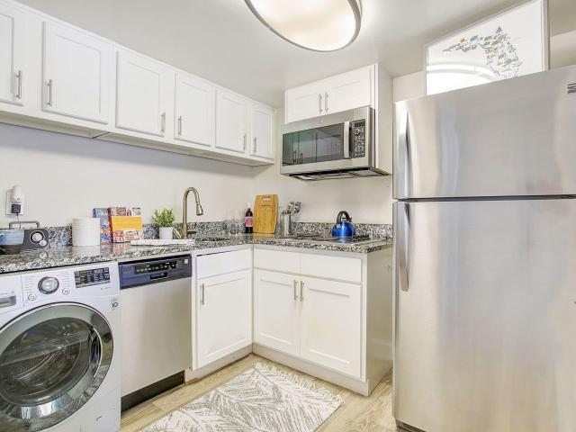 1 BR, 1 BA Apartment 3435 S Orange Ave Unit L203, Orlando, FL 32806