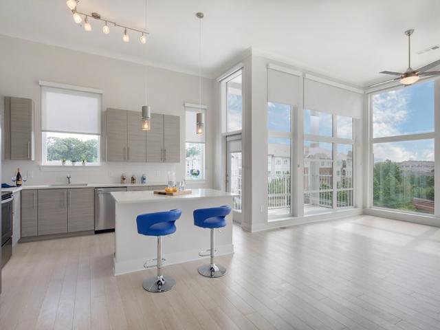 1 BR, 1 BA Apartment 3450 Roxboro Road Northeast Unit 4416, Atlanta, GA 30326