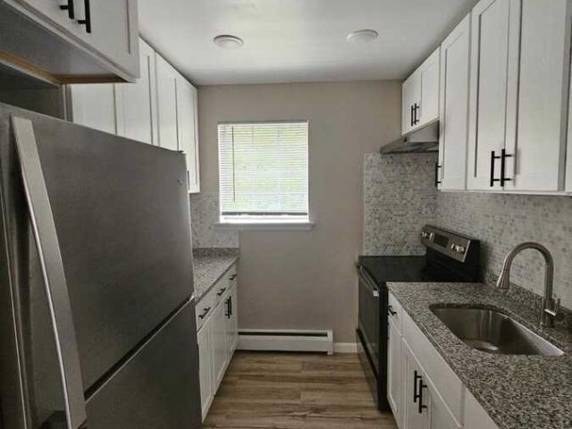 1 BR, 1 BA Apartment 34 Old Pepperidge Lane Unit: 34 12, Wethersfield, CT 06109