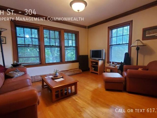 1 BR, 1 BA Apartment 34 Ash St Cambridge, MA 02138