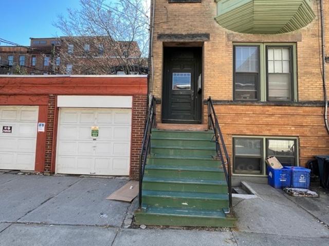 1 BR, 1 BA Apartment 34 Spring St, Unit 1 Basement, Albany, NY 12210
