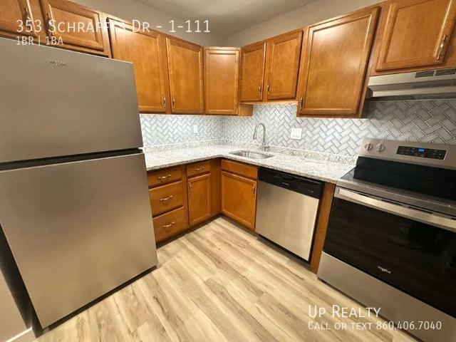 1 BR, 1 BA Apartment 353 Schraffts Dr, Waterbury, CT 06705