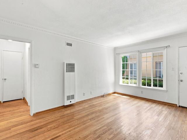 1 BR, 1 BA Apartment 3559 Sawtelle Blvd, Los Angeles, CA 90066