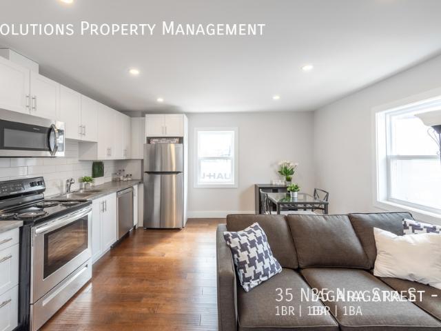 1 BR, 1 BA Apartment 35 Niagara St, St. Catharine's, ON L2R 4K8