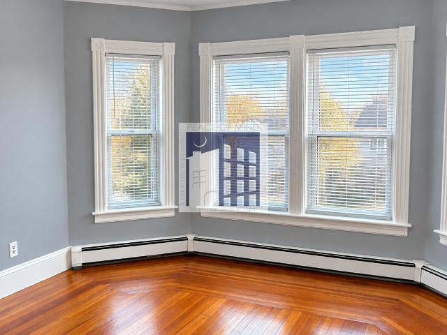 1 BR, 1 BA Apartment 35 Grove St, Woonsocket, RI 02895