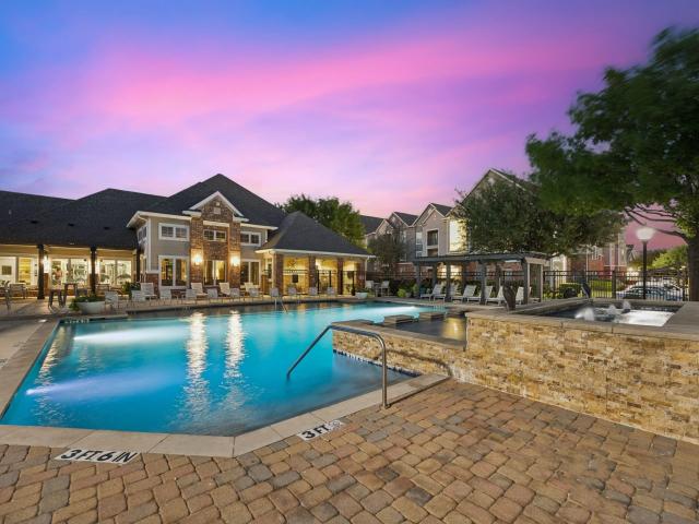 1 BR, 1 BA Apartment 3600 Basswood Boulevard Unit 1111, Fort Worth, TX 76137