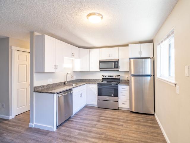 1 BR, 1 BA Apartment 3600 S Lowell Blvd, Denver, CO 80236
