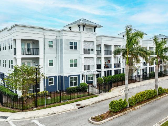 1 BR, 1 BA Apartment 360 11th Street E Unit 1105, Bradenton, FL 34208