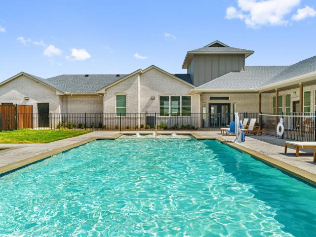 1 BR, 1 BA Apartment 360 Kirkpatrick Dr Unit 5 376 104, Weatherford, TX 76086