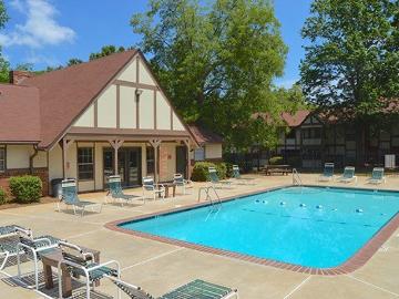 1 BR, 1 BA Apartment 360 Piccadilly Square Unit J4, Athens, GA 30605