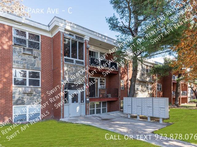 1 BR, 1 BA Apartment 361 369 Park Ave, Orange, NJ 07050