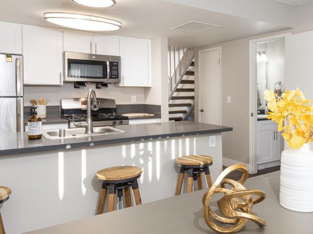 1 BR, 1 BA Apartment 3637 Sonoma Ave Unit 166, Santa Rosa, CA 95405