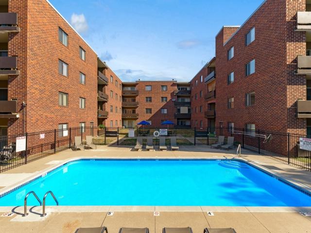 1 BR, 1 BA Apartment 3662 Ingersoll Avenue Unit 213, Des Moines, IA 50312