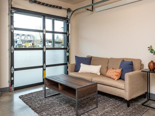 1 BR, 1 BA Apartment 3680 Southeast 29th Avenue Unit 1302, Portland, OR 97202