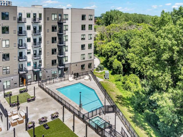 1 BR, 1 BA Apartment 3701 American Boulevard East Unit 437, Minneapolis, MN 55425