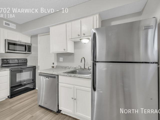 1 BR, 1 BA Apartment 3702 Warwick Blvd, Kansas City, MO 64111