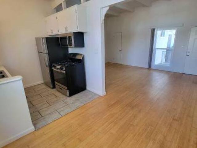 1 BR, 1 BA Apartment 3711 Mentone Ave, Unit 11, Los Angeles, CA 90034