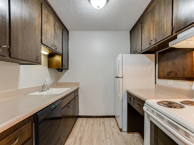 1 BR, 1 BA Apartment 3713, 3720, 3721, 3727, 3728, & 3800 Foss Rd Unit 17, Minneapolis, MN 55421