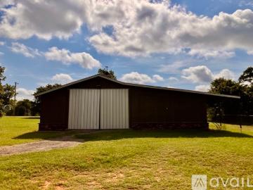 1 BR, 1 BA Apartment 3716 Harrison Dr, Unit SHOP, Harrah, OK 73045