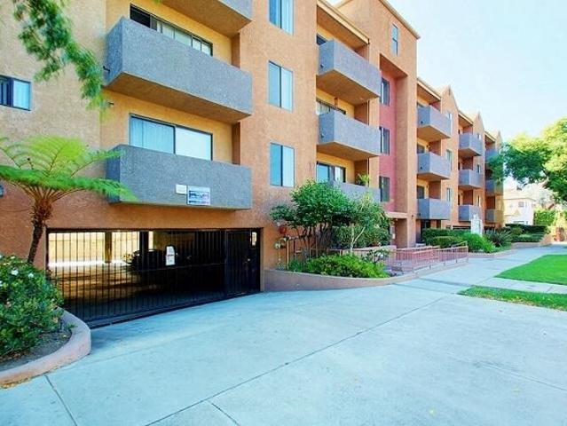 1 BR, 1 BA Apartment 3745 Glendon Avenue Unit 303, Los Angeles, CA 90034