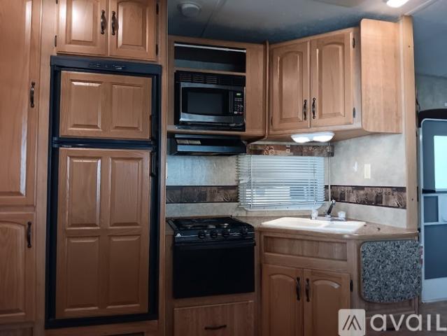 1 BR, 1 BA Apartment 379 Co Rd 3425, Unit 2, Hawkins, TX 75765