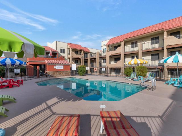 1 BR, 1 BA Apartment 3802 N 27th St Unit 132, Phoenix, AZ 85016