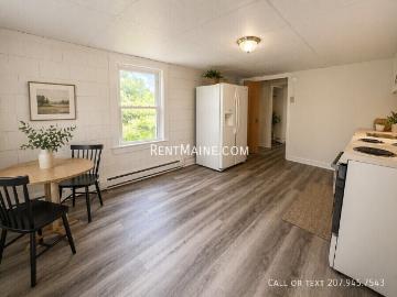 1 BR, 1 BA Apartment 38 Academy St. Apt Hartland, ME 04943