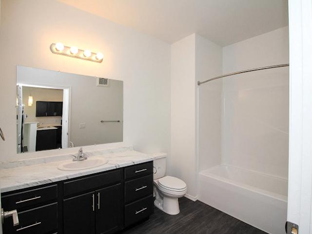 1 BR, 1 BA Apartment 3909 N Olympia Dr Unit 3925 207, Sioux Falls, SD 57107
