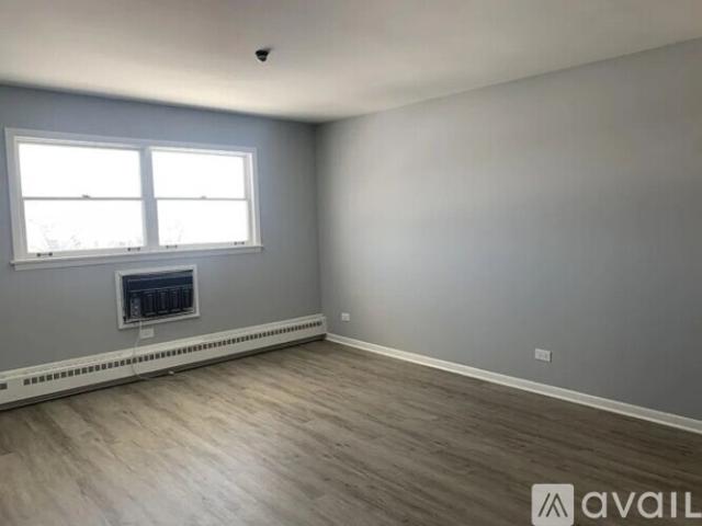 1 BR, 1 BA Apartment 390 Executive Dr, Unit 307, Carol Stream, IL 60188
