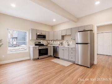 1 BR, 1 BA Apartment 392 S Main St. Apt Brewer, ME 04412