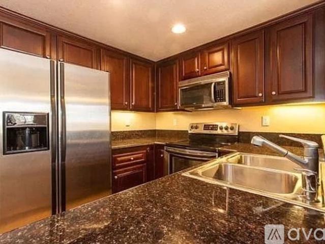 1 BR, 1 BA Apartment 3935 Nobel Drive, Unit 117, San Diego, CA 92122