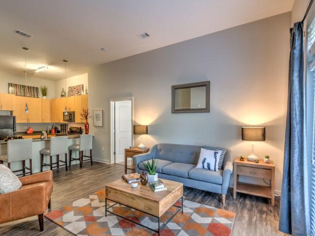 1 BR, 1 BA Apartment 395 S Highland St Unit 2 432, Memphis, TN 38111
