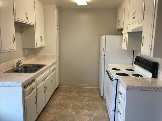 1 BR, 1 BA Apartment 3962 Hamilton St Unit 19, San Diego, CA 92104