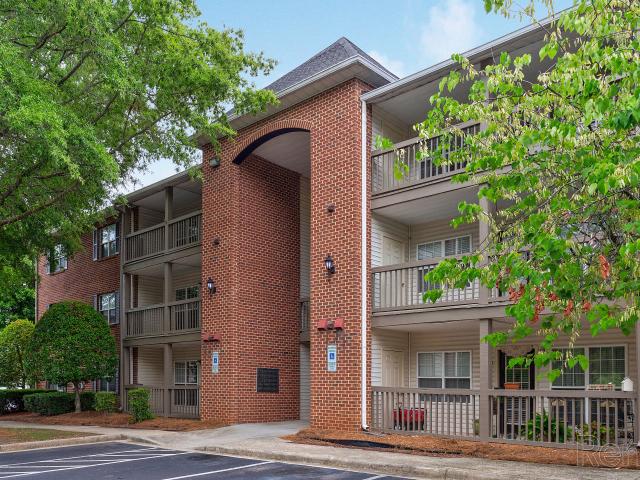 1 BR, 1 BA Apartment 3971 River Pointe Place Unit 31299, High Point, NC 27265