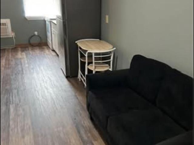 1 BR, 1 BA Apartment 39 Harold Road, Farmington, CT 06032