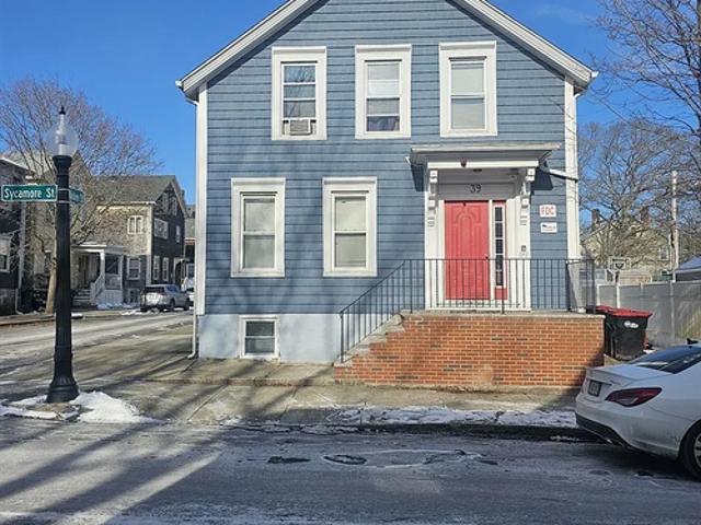 1 BR, 1 BA Apartment 39 Sycamore St, Unit 2, New Bedford, MA 02740