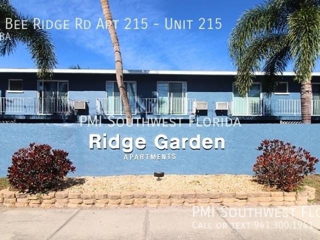 1 BR, 1 BA Apartment 3001 Bee Ridge Rd Apt 215, Sarasota, FL 34239