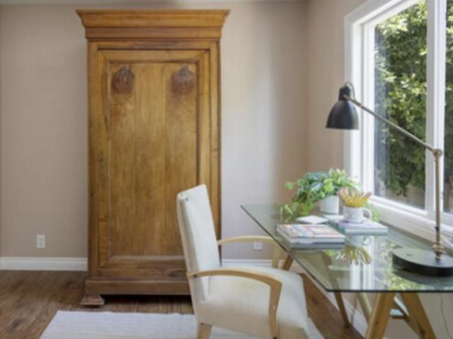 1 BR, 1 BA Apartment 3007 Hyde Park Boulevard, Los Angeles, CA 90043