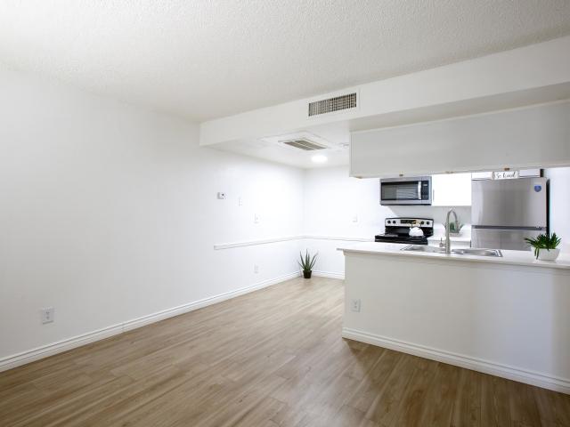 1 BR, 1 BA Apartment 300 W Via Alamos Dr Unit 810, Green Valley, AZ 85614