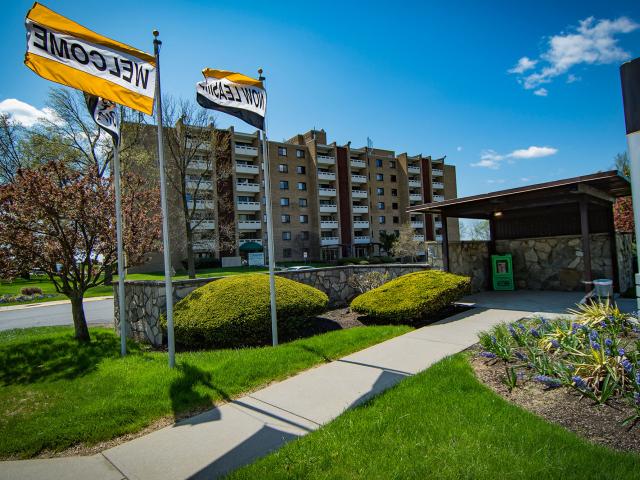 1 BR, 1 BA Apartment 300 Chatham Park Drive Unit 400408, Pittsburgh, PA 15220