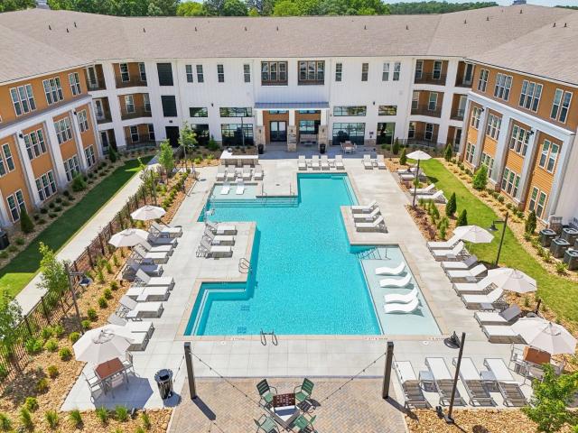 1 BR, 1 BA Apartment 300 Commerce Avenue Unit 2207, Lagrange, GA 30241