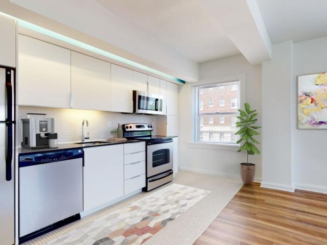 1 BR, 1 BA Apartment 300 East Armour Boulevard Unit 713, Kansas City, MO 64111