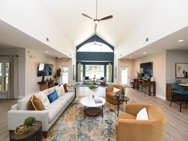 1 BR, 1 BA Apartment 300 Long Shoals Road Unit 11C, Asheville, NC 28803