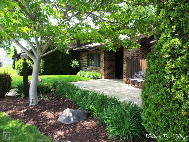 1 BR, 1 BA Apartment 300 S. Miller Dr Eaton Rapids, MI 48827