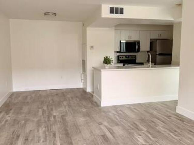 1 BR, 1 BA Apartment 3012 Parkway Blvd, Unit 205, Kissimmee, FL 34747