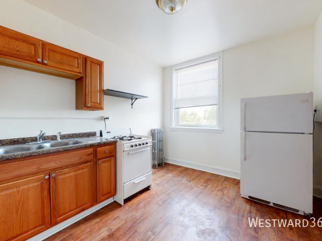 1 BR, 1 BA Apartment 3012 W. Warren Blvd, Chicago, IL 60612