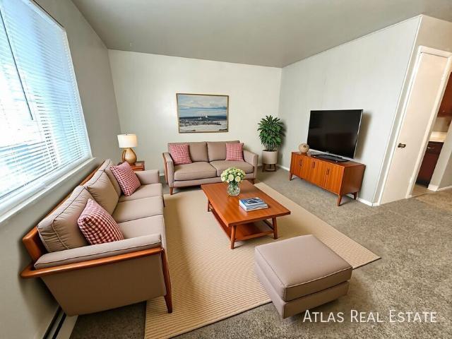 1 BR, 1 BA Apartment 3022 W Bijou Street, Colorado Springs, CO 80904