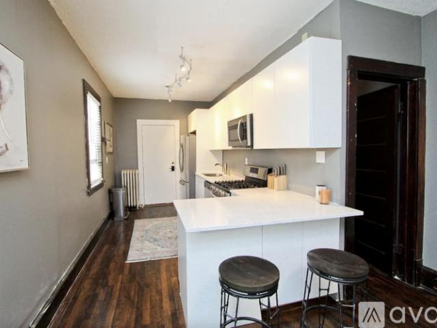 1 BR, 1 BA Apartment 3024 Pleasant Avenue, Unit 2, Minneapolis, MN 55408
