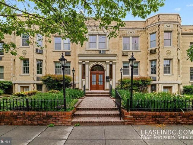 1 BR, 1 BA Apartment 3024 Wisconsin Avenue NW, Washington, DC 20016