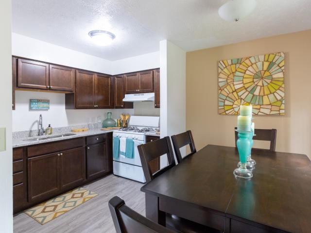 1 BR, 1 BA Apartment 302 Village Dr Unit 01912, Mishawaka, IN 46545